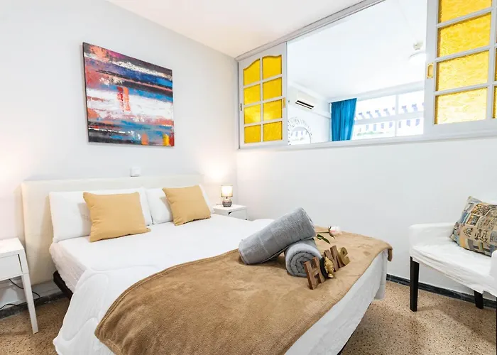 Serenity Yumbo - Europa 2min Yumbo - 5min From - Wifi Free - Air Conditioner - Private Services - Free Welcome Book - Cohote Conserjeria Gran Canaria Apartman *