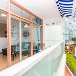 Serenity Yumbo: Beachside With Free Wi-fi And Concierge Apartment *