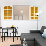 Serenity Yumbo: Beachside With Free Wi-fi And Concierge Playa del Ingles (Gran Canaria)