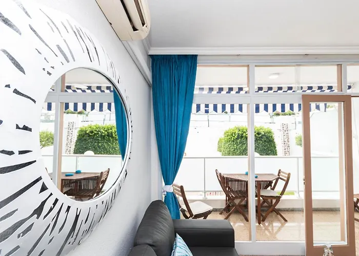 Апартаменты Serenity Yumbo - Europa 2min Yumbo - 5min From - Wifi Free - Air Conditioner - Private Services - Free Welcome Book - Cohote Conserjeria Gran Canaria