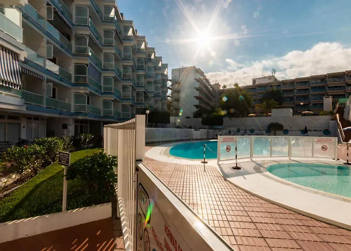 Serenity Yumbo - Europa 2min Yumbo - 5min From - Wifi Free - Air Conditioner - Private Services - Free Welcome Book - Cohote Conserjeria Gran Canaria Плайя-дель-Инглес